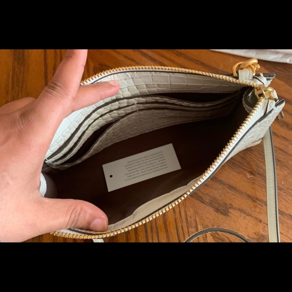 Brand new Tory Burch bag 🤗 - Picture 6 of 6